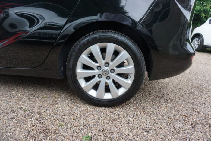 Vauxhall Zafira No Deposit 19