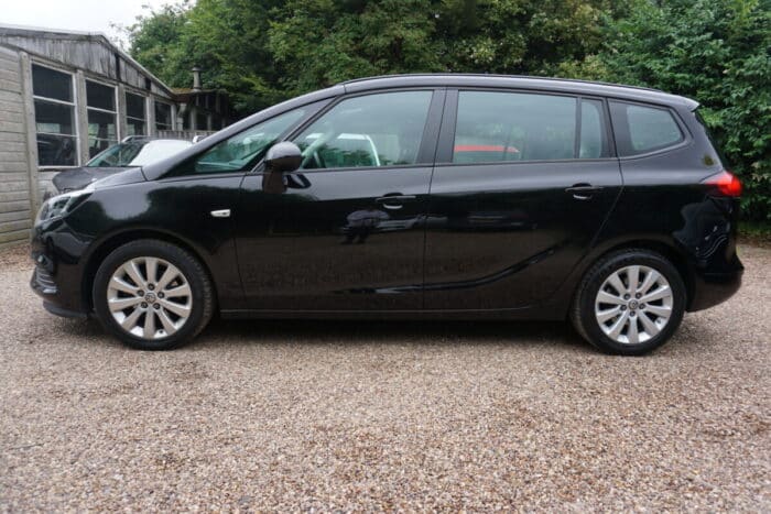 Vauxhall Zafira No Deposit 4