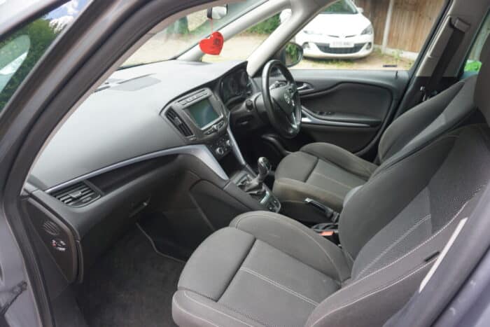 Vauxhall Zafira Tourer Guaranteed Car Finance17