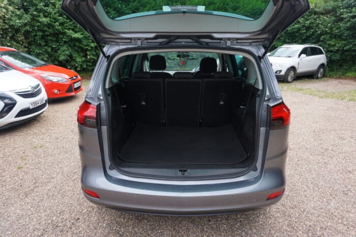 Vauxhall Zafira Tourer Guaranteed Car Finance21