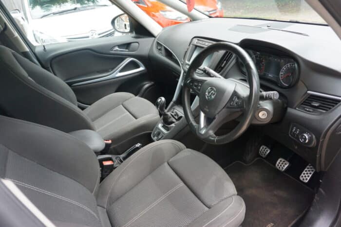 Vauxhall Zafira Tourer Guaranteed Car Finance25