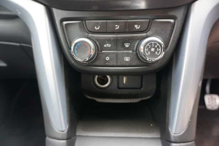 Vauxhall Zafira Tourer Guaranteed Car Finance30