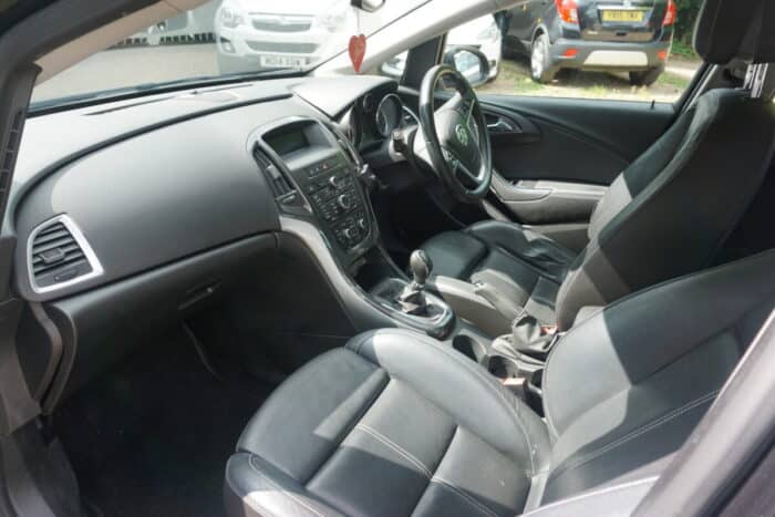 Vauxhall Astra No Deposit Finance 14