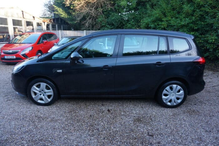 Zafira Guaranteed Car Finance 4