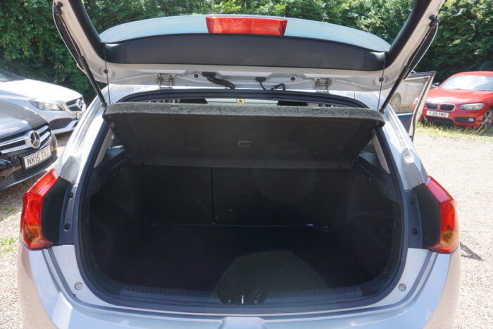 Kia Ceed 5