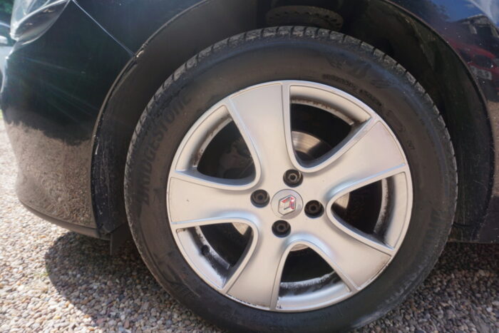 Renault Clio 24