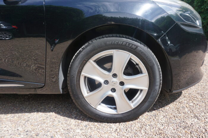 Renault Clio 25