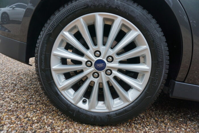 Ford Grand C-Max No Deposit Finance 18