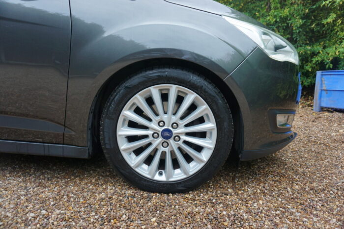 Ford Grand C-Max No Deposit Finance 19