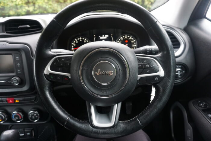 Jeep Renegade 1.4 Longitude Automatic Black 2016 - photo 21