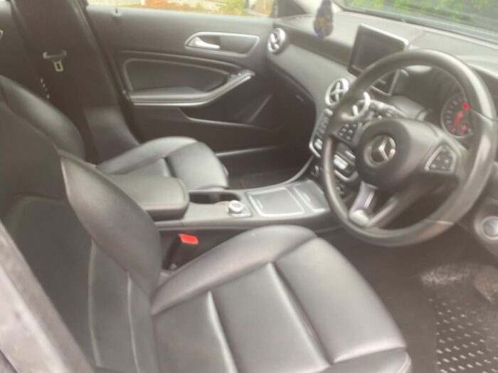 Mercedes A Class 1.5 SE Automatic Black 2017 - photo 10