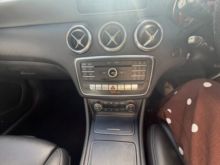 Mercedes A Class 1.5 Sport Automatic Silver 2017 - photo 12