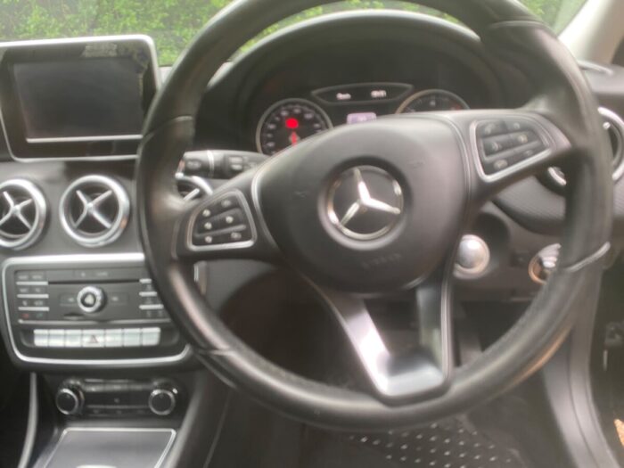 Mercedes A Class 1.5 SE Automatic Black 2017 - photo 22