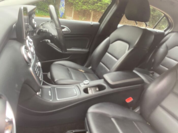 Mercedes A Class 1.5 SE Automatic Black 2017 - photo 24