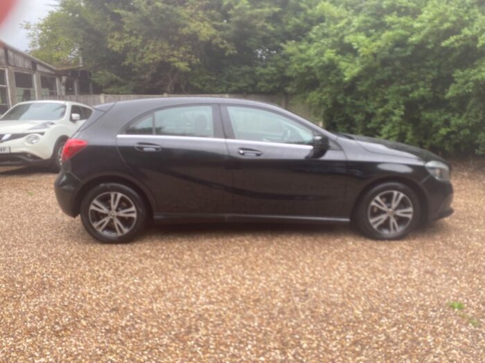 Mercedes A Class 1.5 SE Automatic Black 2017 - photo 8
